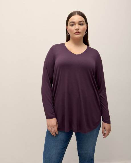 Plus size tops canada online sales
