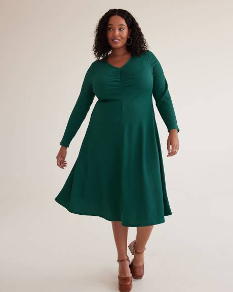 Robe mi-longue en tricot texturé
