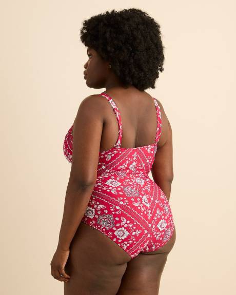 Maillot de bain une-pi&egrave;ce &agrave; devant crois&eacute;