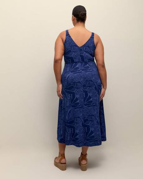 Responsible, Sleeveless Flared Maxi Dress with Belt