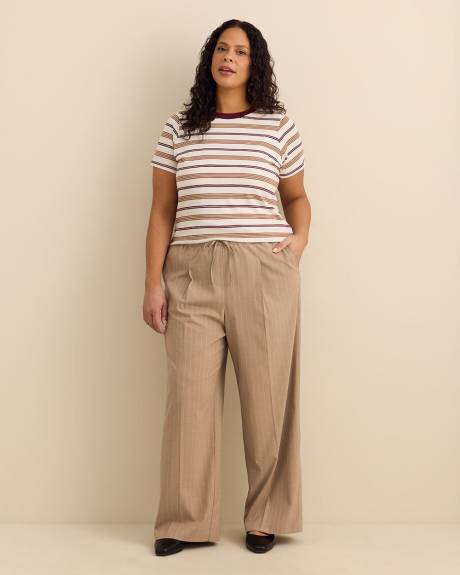 Short-Sleeve Crewneck Tee - PENN. Essentials