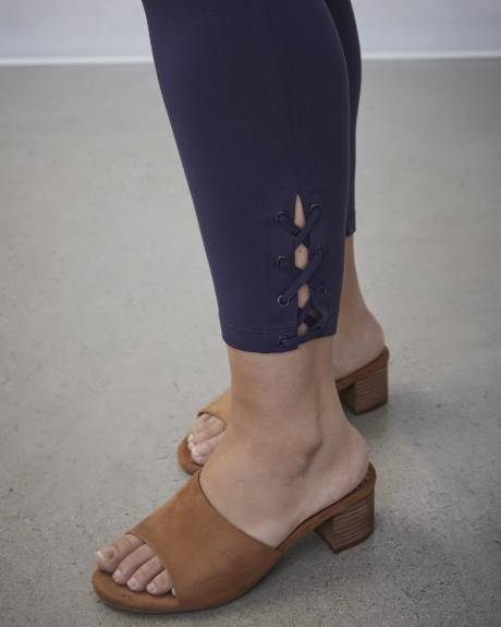 Responsible, Capri Legging with Laced-Up Side Details