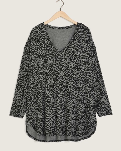 Printed Modern-Fit Tunic with V-Neck