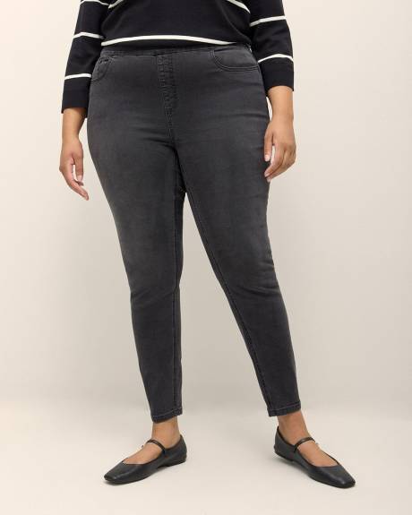 Responsible, Petite, Savvy Fit Pull-On Skinny Jeans, Black - d/C Jeans