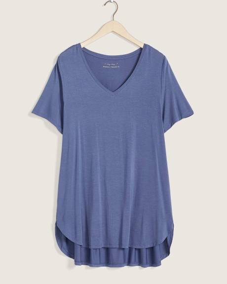 Modern Fit V-Neck Tunic - In Every Story