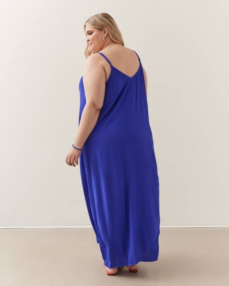 Sleeveless Maxi Dress