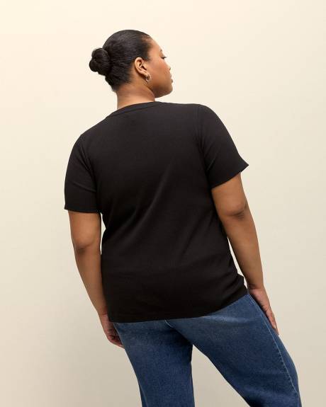 Curvy-Fit Ribbed Crewneck Tee - PENN. Essentials