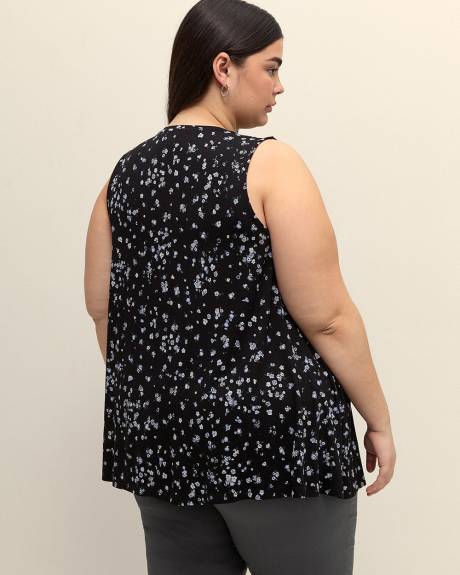 Long Sleeveless Floral Swing Top