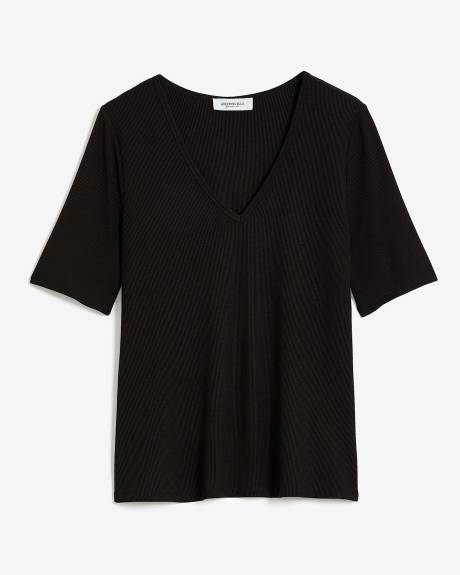 Ribbed V-Neck Tee - Addition Elle - PENN. Essentials
