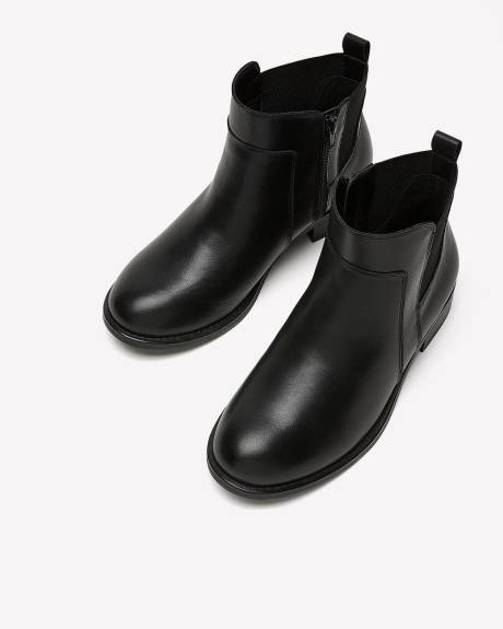 Bottillon Chelsea en faux cuir noir, pied très large