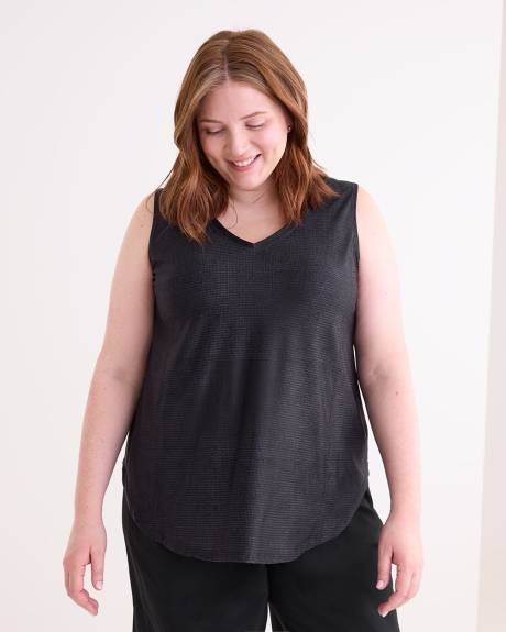 Printed Tank Top with Keyhole Back Detail - Active Zone