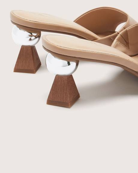 Extra Wide Width, Geometric Heel One-Band Slide
