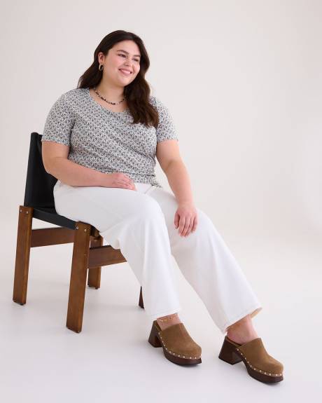 Boyfriend Fit Scoop-Neck T-Shirt - PENN. Essentials