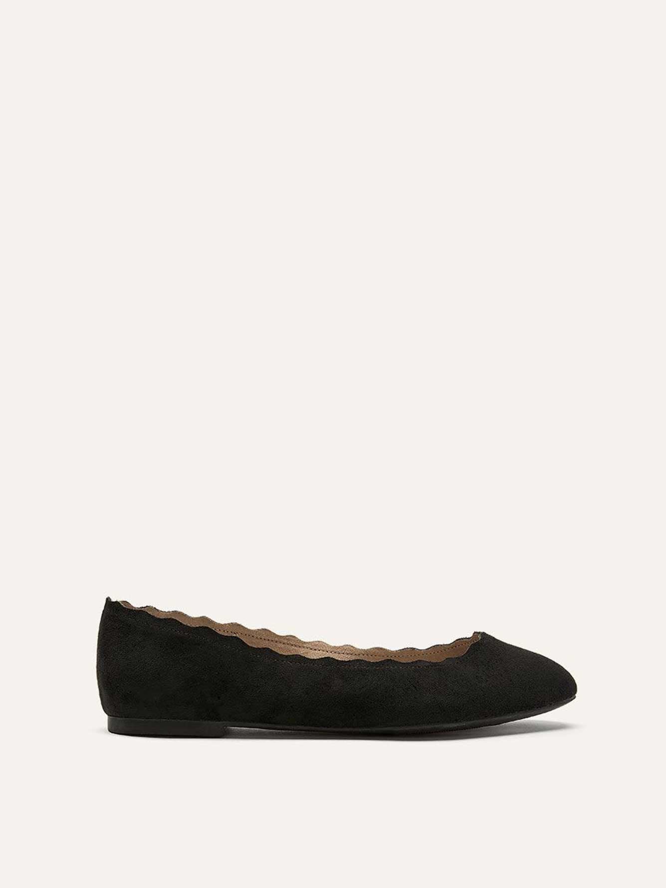 black scalloped ballet flats