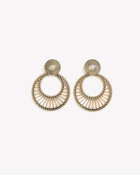 Anneaux d'oreilles chics