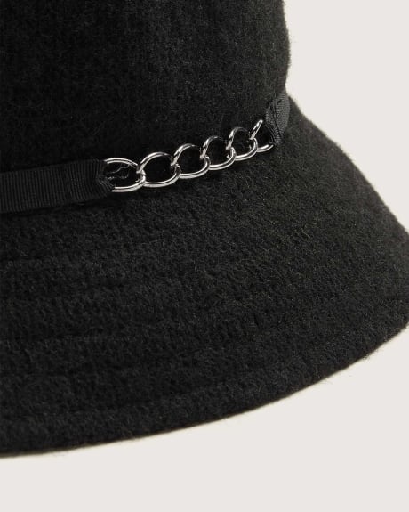 Bucket Hat With Metal Chain - In Every Story