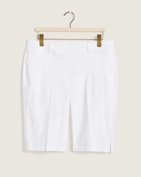 Savvy Solid Bermuda - In Every Story