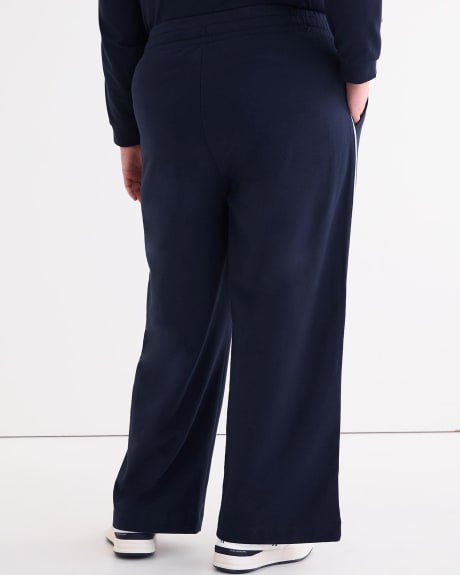 French Terry Wide-Leg Sweatpant - Active Zone