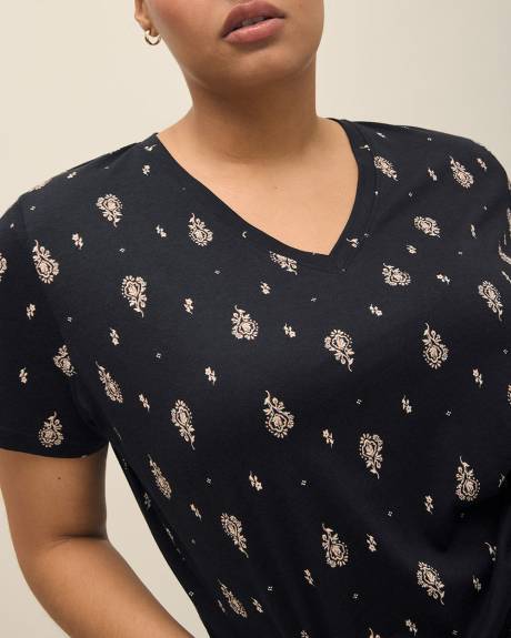 Boyfriend-Fit Short-Sleeve V-Neck Tee