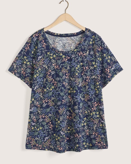 Printed Crew-Neck Curvy Tee - In Every Story
