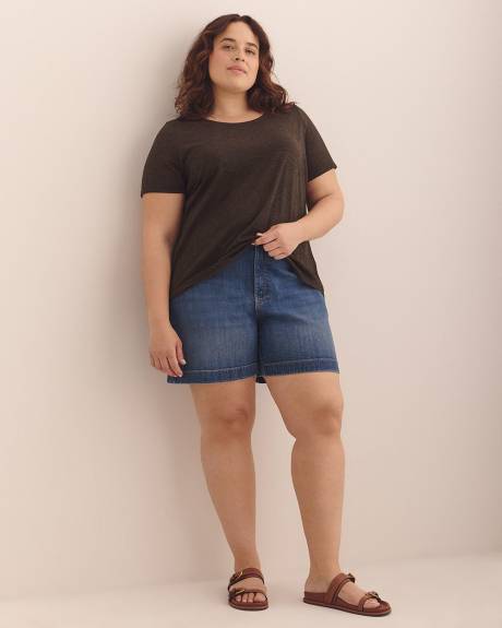 Curvy-Fit Short-Sleeve Tee - PENN. Essentials