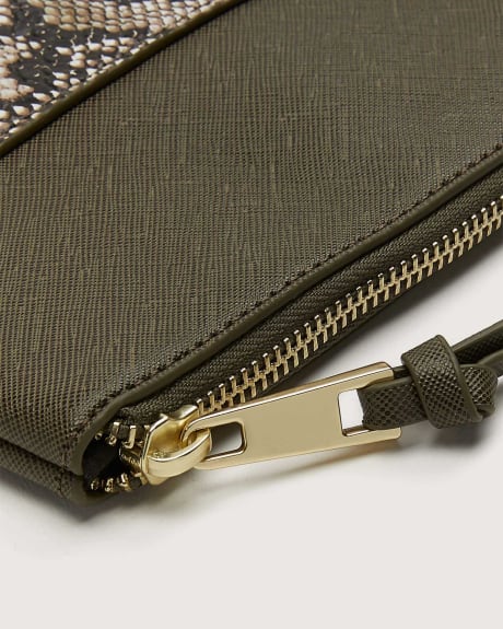 Wallet With Snakeskin Print - In Every Story