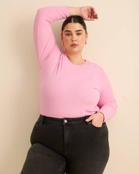 Boyfriend-Fit Ribbed Knit Tee - PENN. Essentials