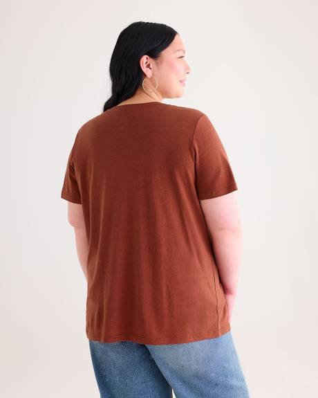 T-shirt à manches courtes et col en V, coupe boyfriend