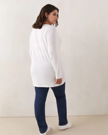 Girlfriend-Fit V-Neck Tunic - In Every Story