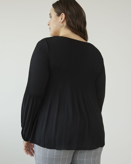 Responsible, Solid Pleat and Release Swing-Fit Blouse