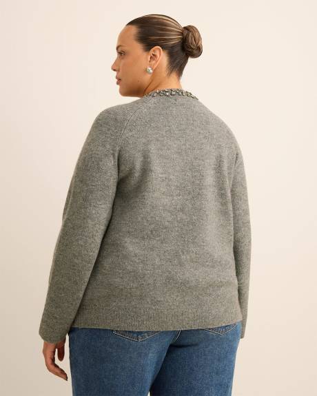 Pull en tricot à col rond avec pierres scintillantes