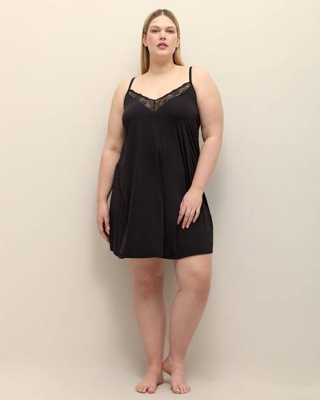 Nuisette en satin noir avec dentelle et soutien-gorge - Déesse Collection