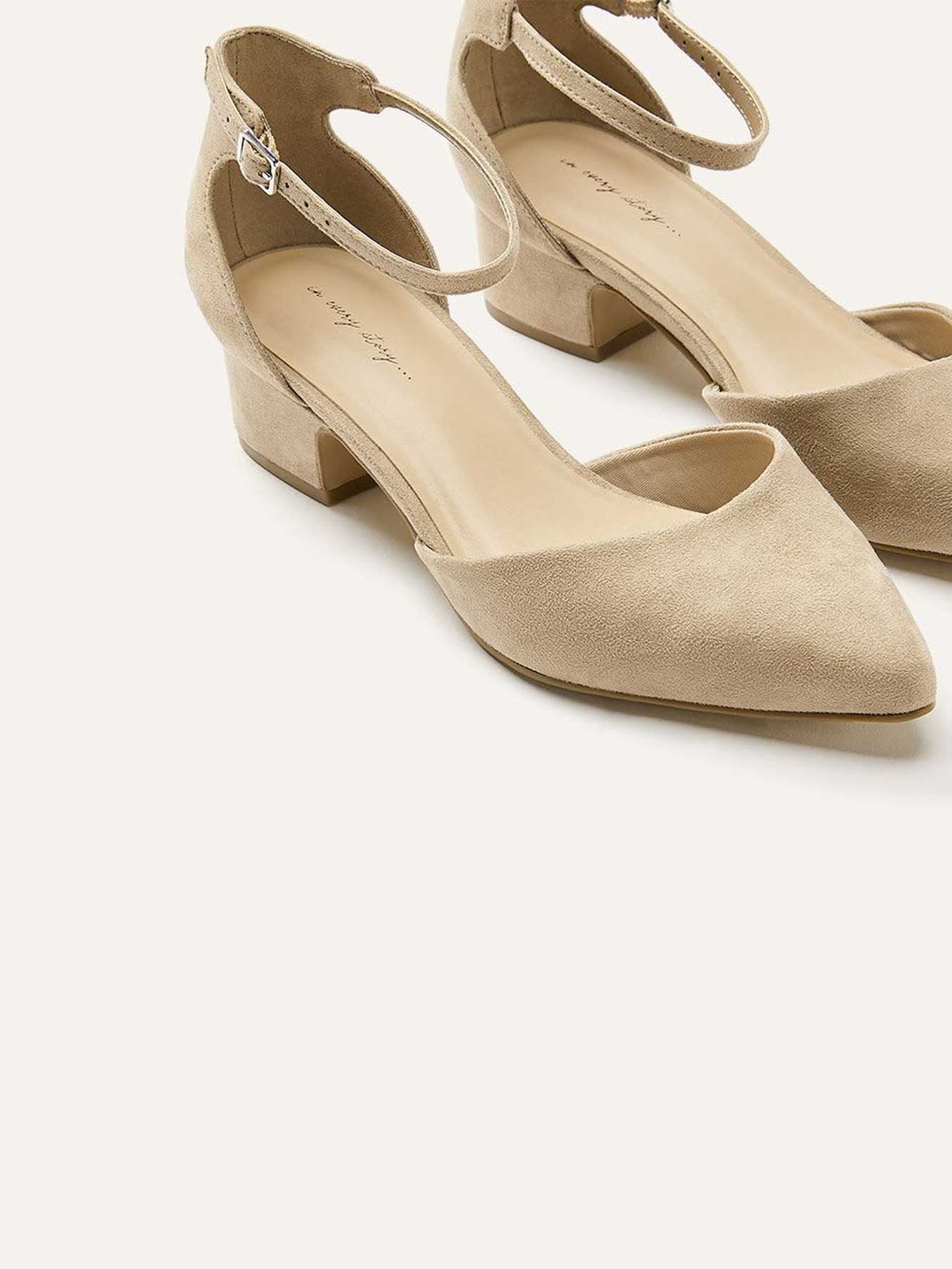 single strap heels wide