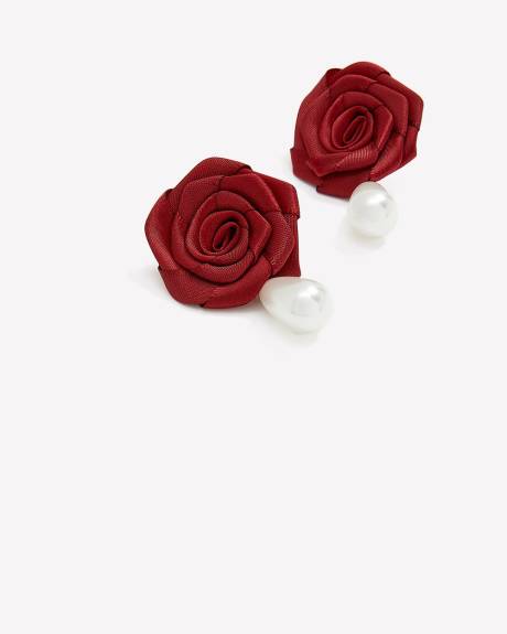 Statement Rose and Pearl Earring