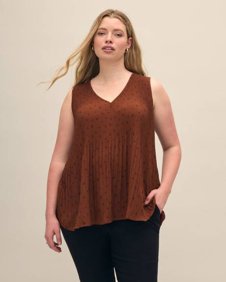 Responsible, Sleeveless A-Line Pleated Blouse
