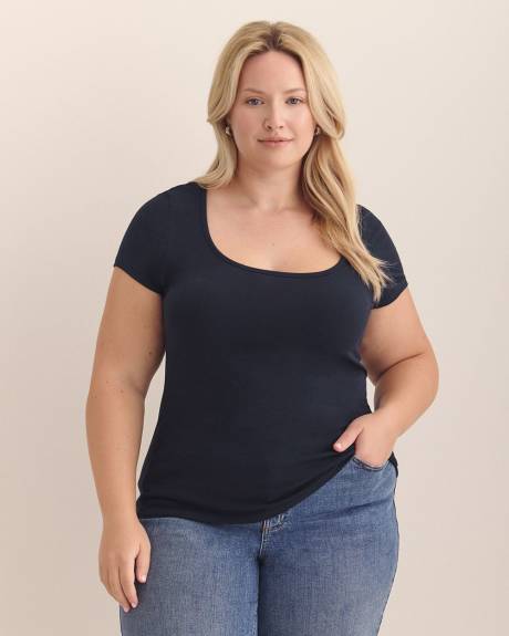 Rounded-Neck Baby Tee - Addition Elle - PENN. Essentials