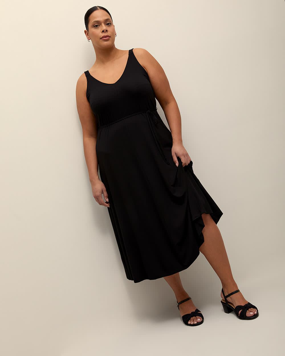 Responsible, Sleeveless Flared Maxi Dress with Belt