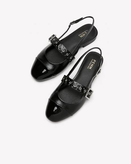 Chaussure à bride avec courroie et boucle, pied très large