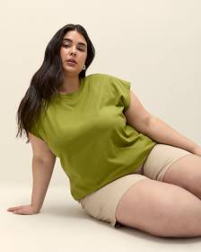Extended-Sleeve Crewneck T-Shirt - PENN. Essentials