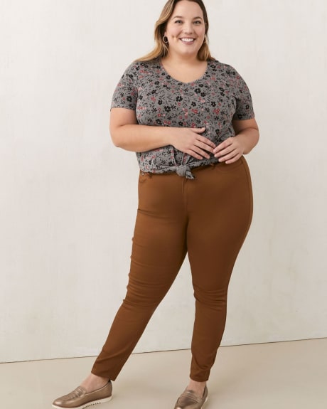 Modern Fit V-Neck Tunic - In Every Story