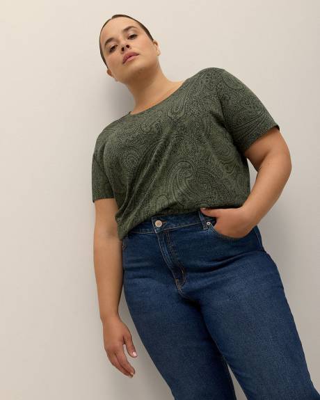 Boyfriend Fit Scoop-Neck Loose T-Shirt - PENN. Essentials