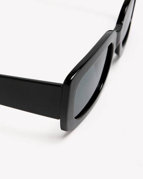 Black Rectangular Sunglasses