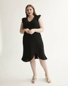 Robe noire à volants avec petites manches en crochet