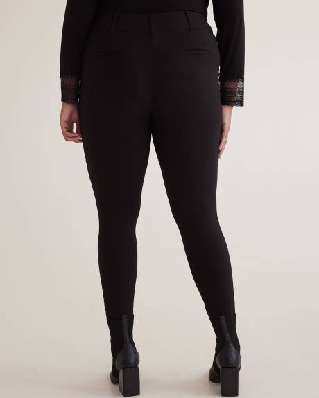 Pantalon ingénieux noir texturé à jambe étroite
