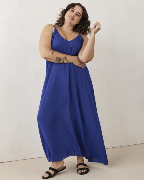 Maxi Solid Sleeveless Dress