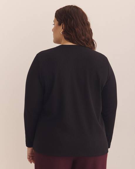 Boyfriend-Fit Long-Sleeve Ribbed Knit Tee