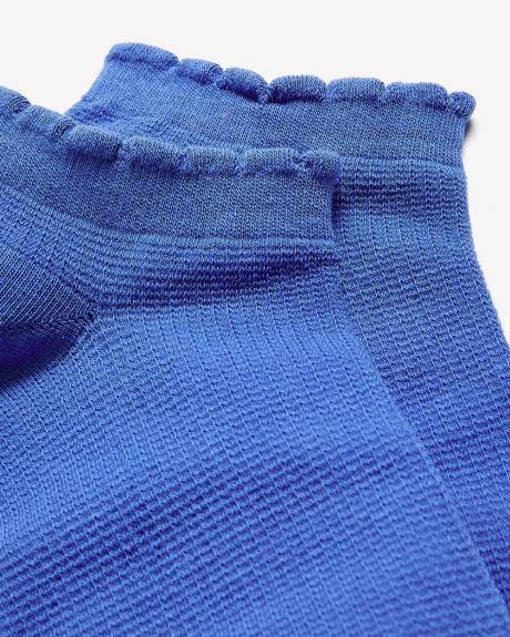Lettuce-Edge Waffle Knit Ankle Socks