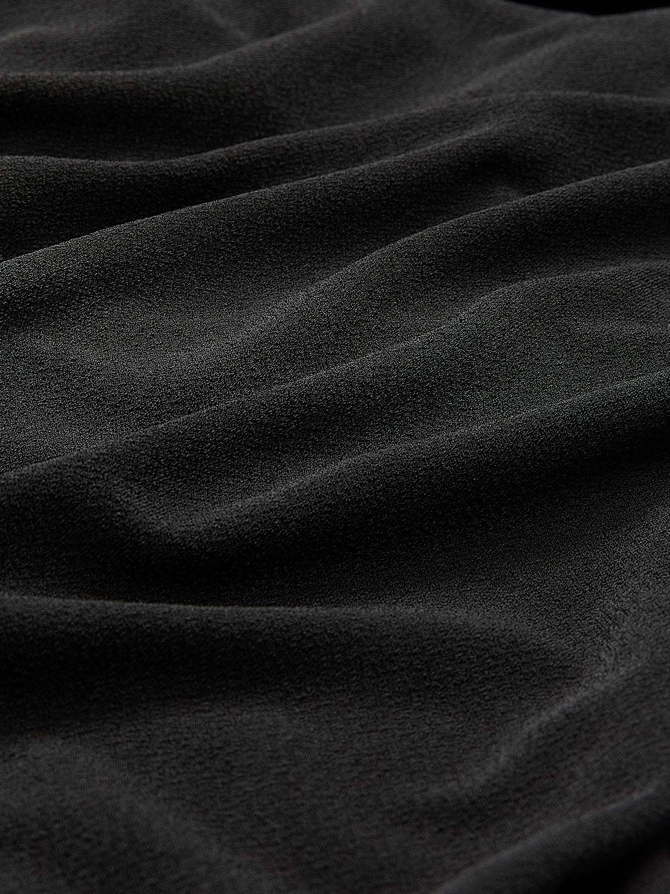 Robe noire mi-longue sans manches avec devant lacé - Addition Elle