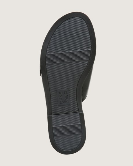 Sandale à enfiler à boucle décorative, largeur régulière - Naturalizer