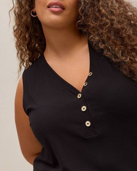 Henley Ribbed Cami - PENN. Essentials